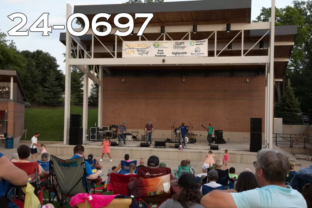 Hastings Live at Thornapple Plaza